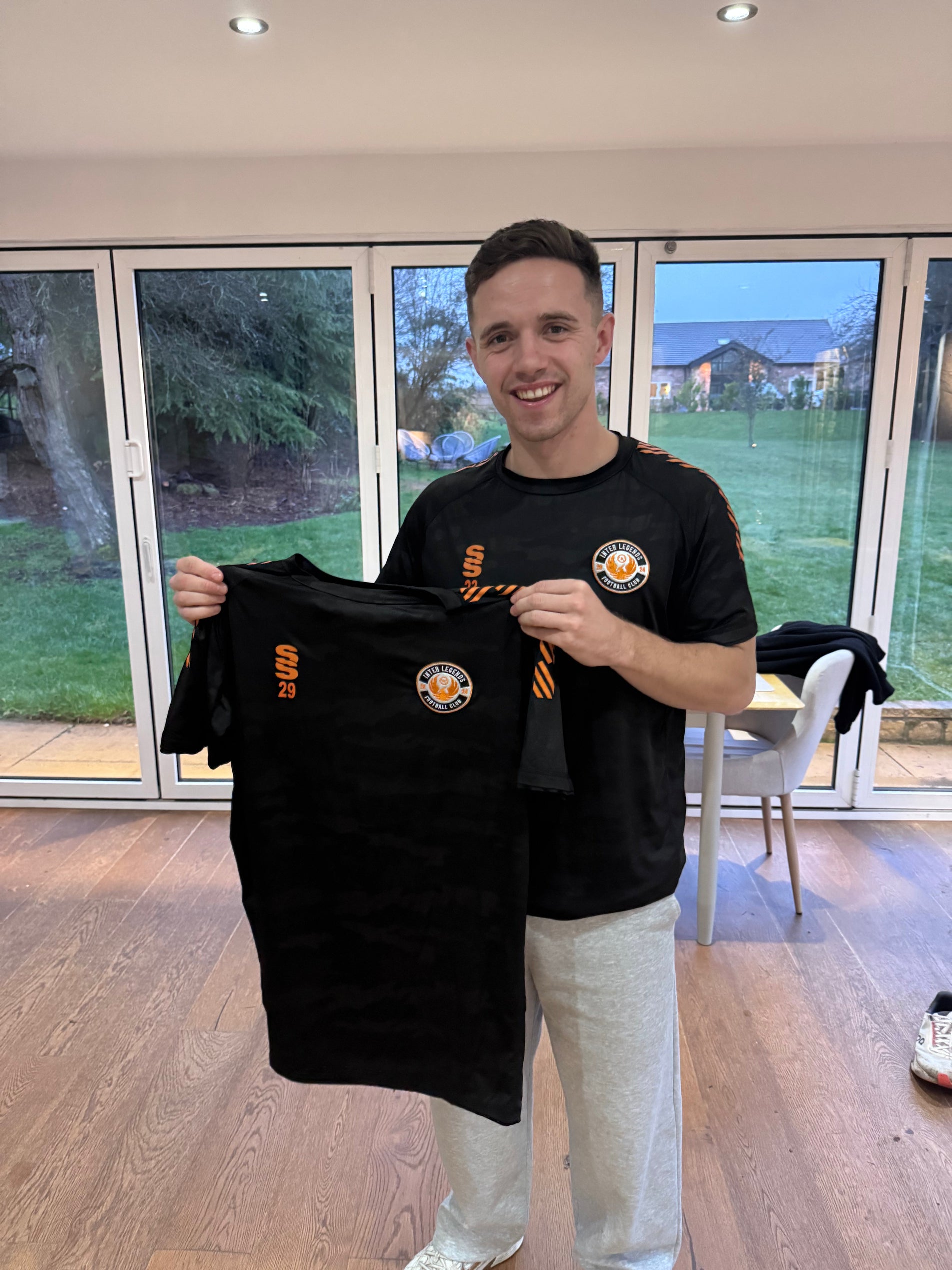 Harry Cain Signs For Inter Legends